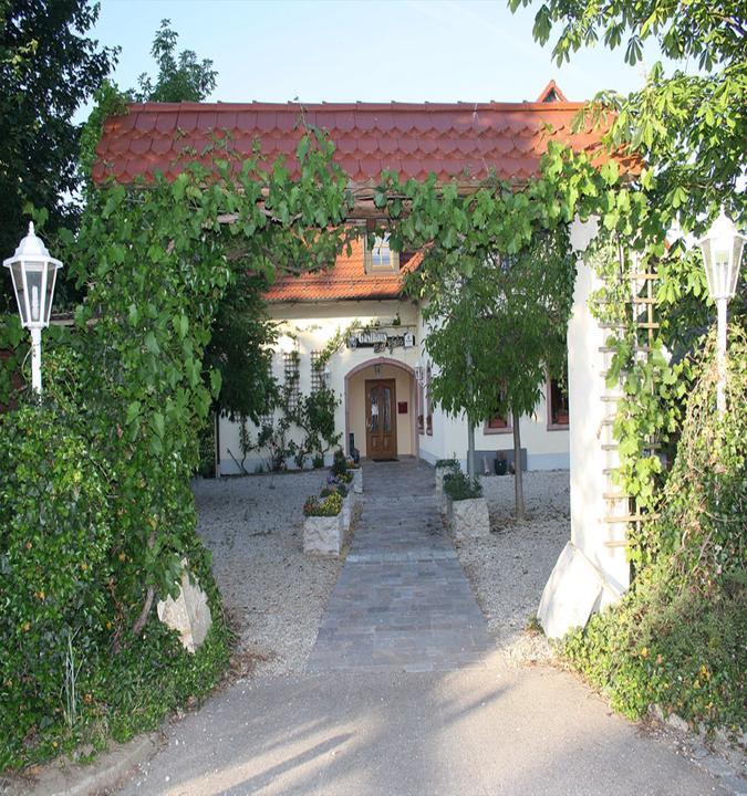 Gasthaus "Zur Pfalz"